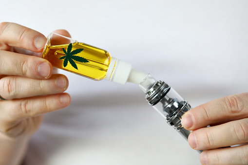 The Best Way To Start Vaping: Choose The Right Starter Kit!