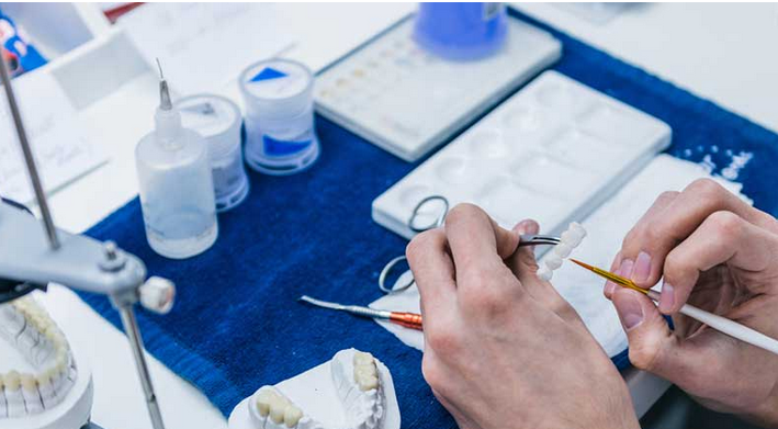 The Art and Science of Dental Lab Modern technology: An Intensive Guide